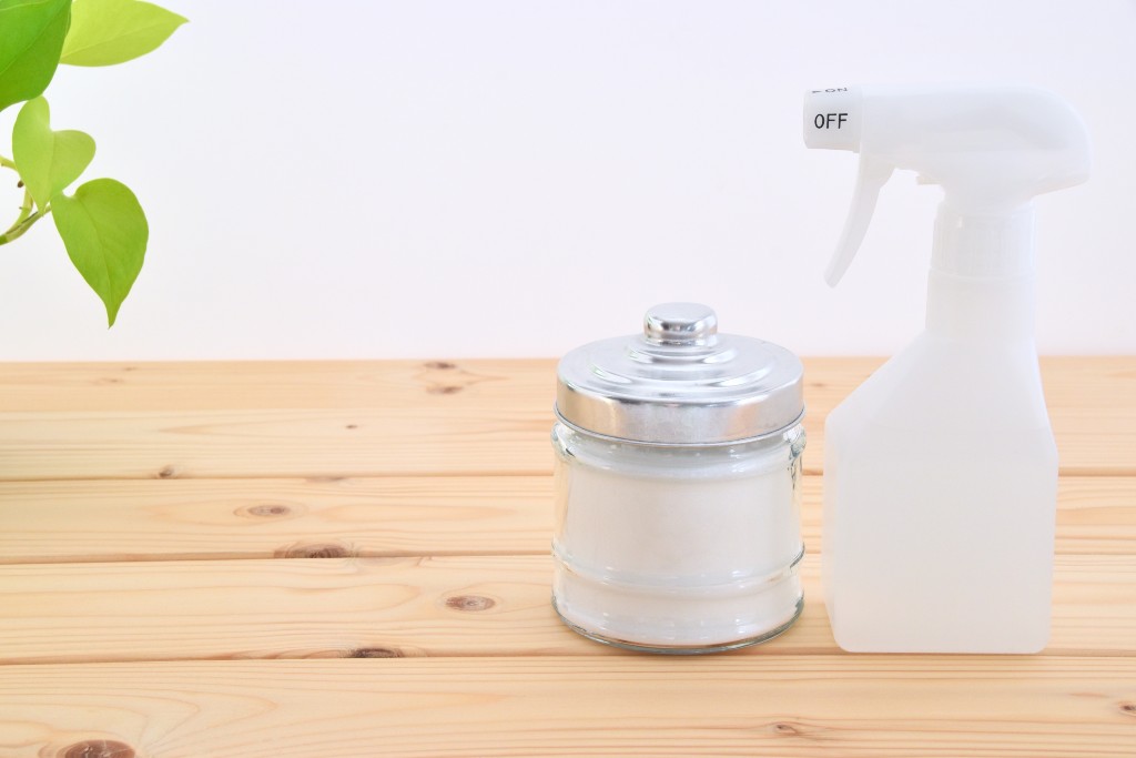 Bicarbonate de soude en spray et en poudre