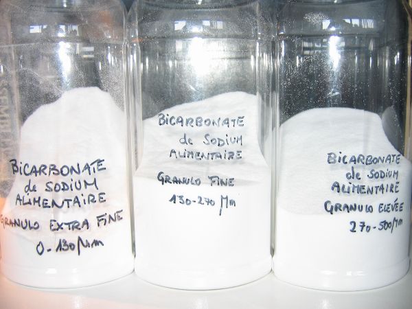 Granulométrie du bicarbonate de soude : laquelle choisir ?